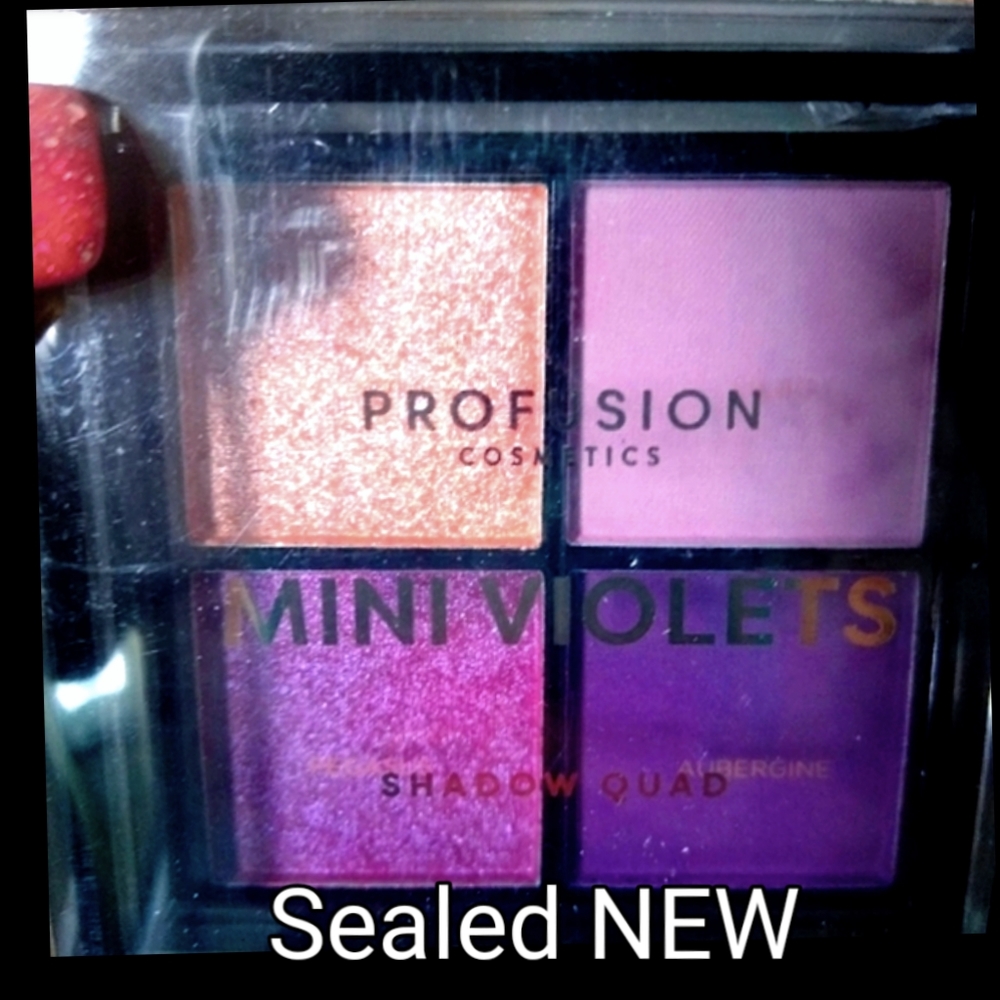 3-pc Lip Gloss, Profusion Violet Eyeshadow, & Crayon